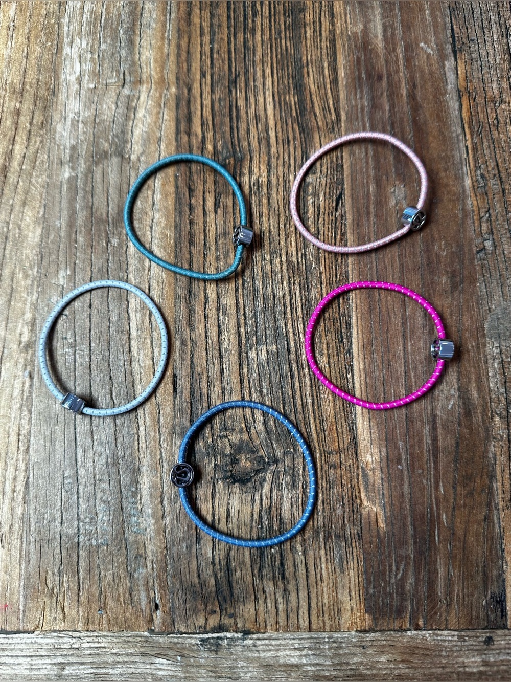 lululemon athletica Elastic Hair Tie Set – Teal, Pink, Light Pink, Silver, Navy